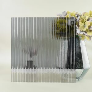 Фото стекло рифлёное модель moru серое тонированное 5 мм